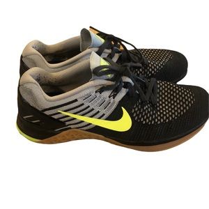 Mens Nike Metcon Flyknit trainer size 10